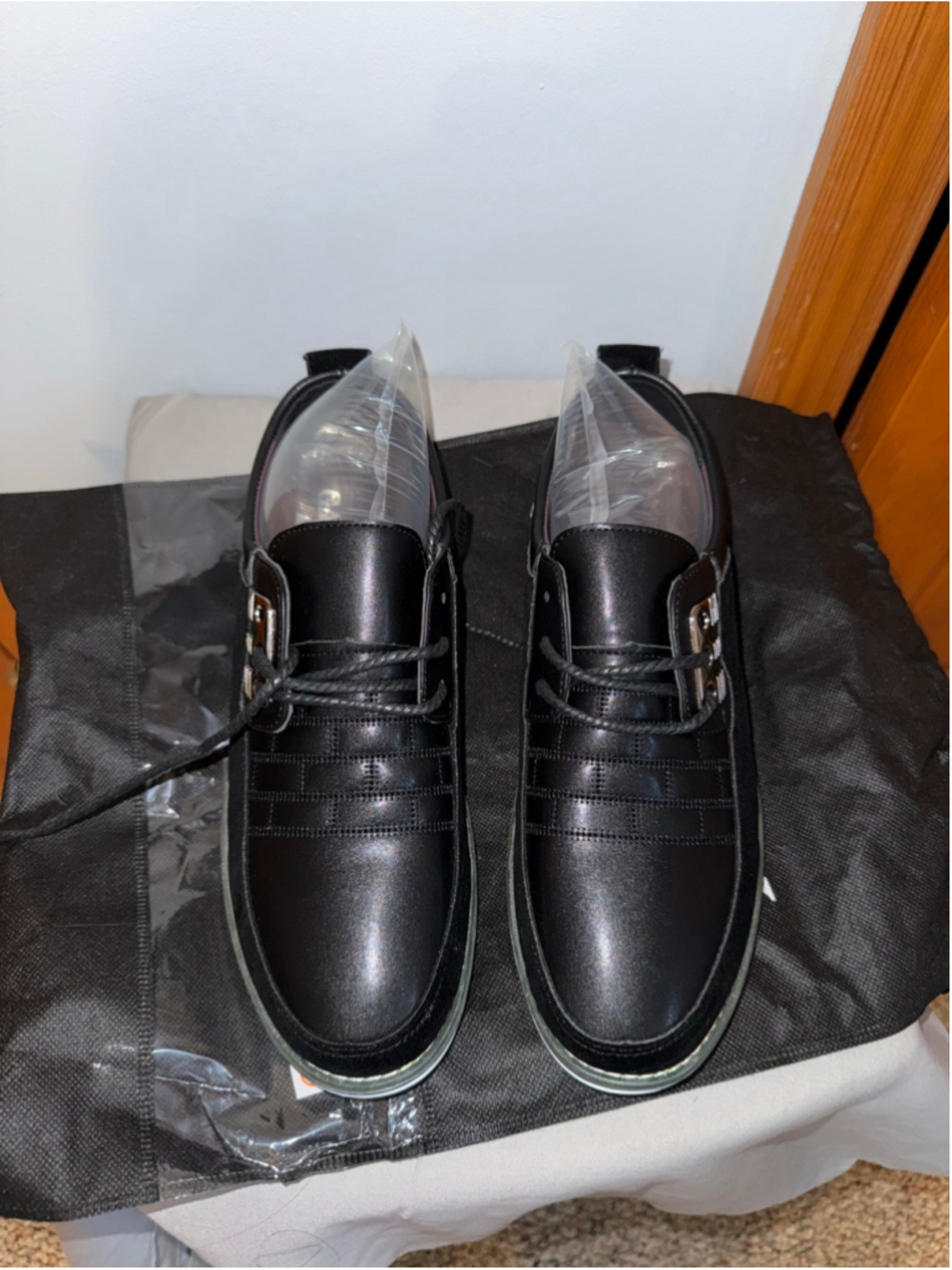 Men's Gatsby Slip-On Loafers Size 9 Black